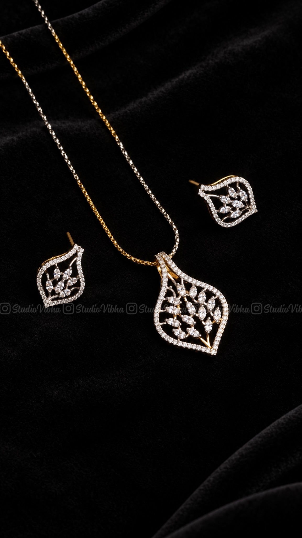 Thalir ~ Diamond replica AD Pendant set