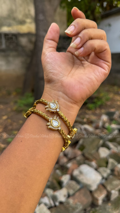 Lotus Mozonite bangles
