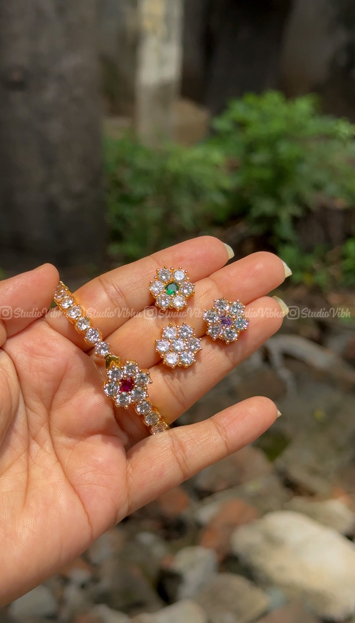 Hiranmayi ~ Interchangeable Diamond Replica Bangle