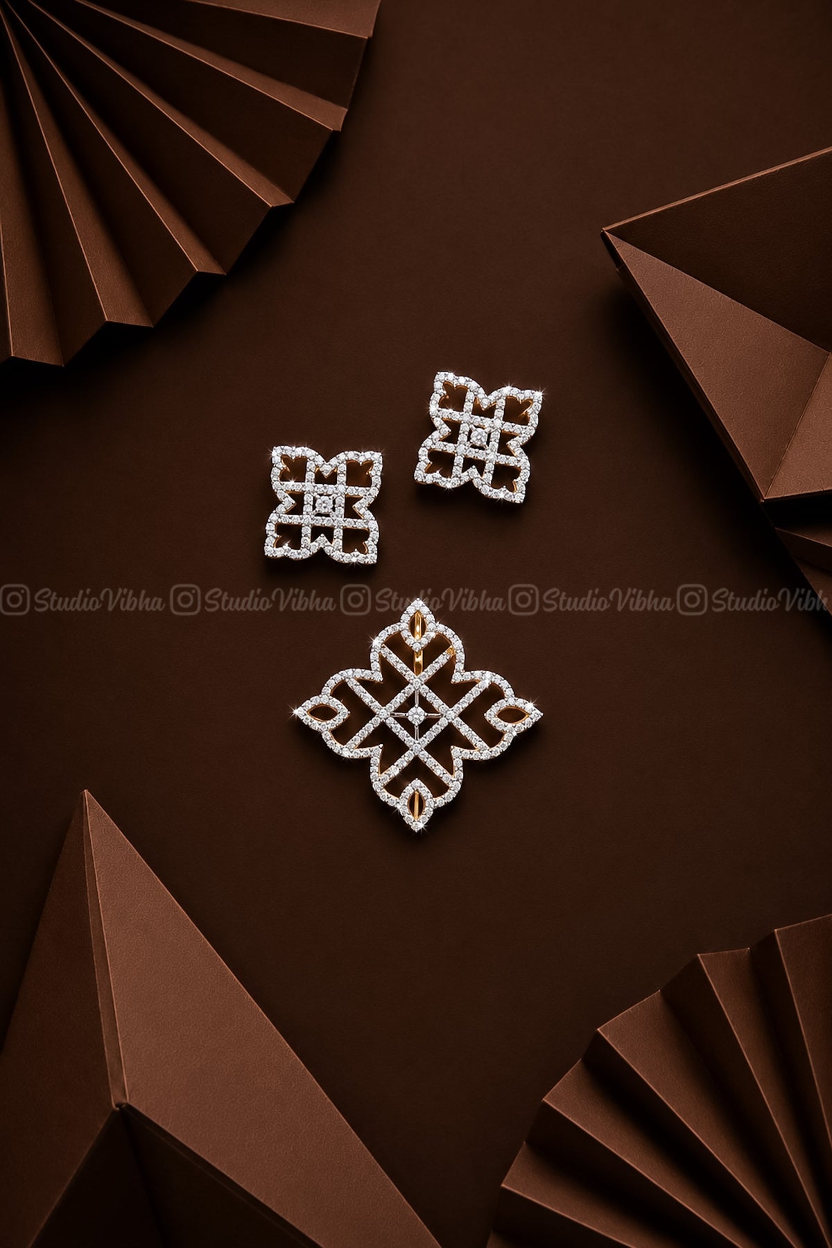 Chaturanga Rangoli Kolam ~ Traditional AD Kolam pendant sets