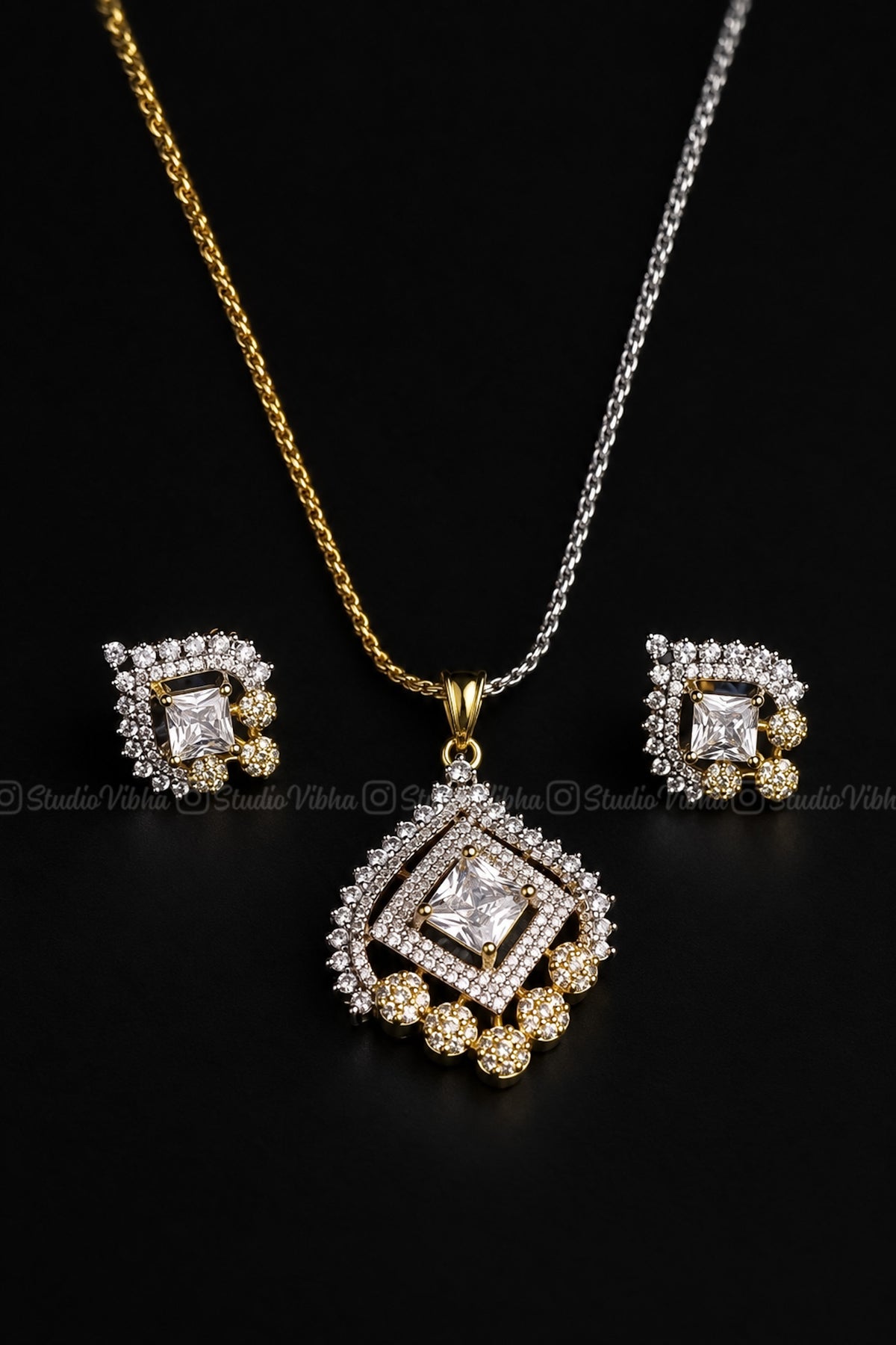 Vaira Kattam ~ AD diamond replica pendant set
