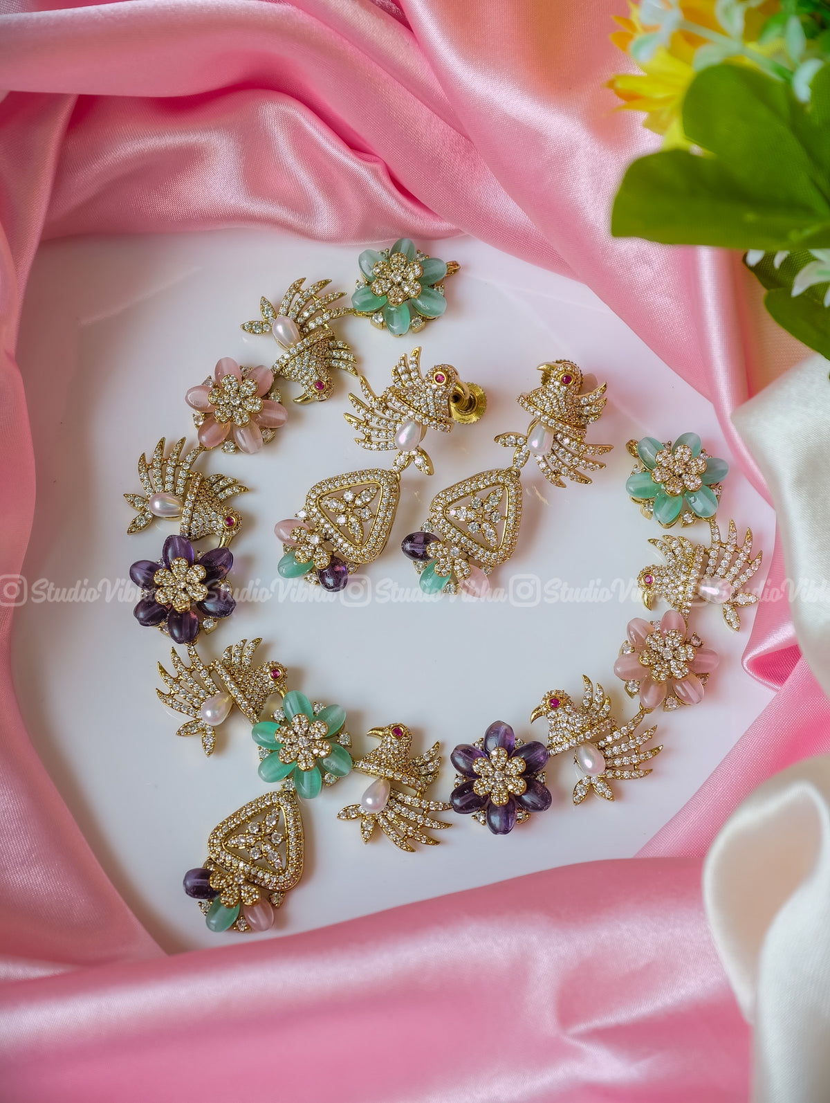 Madhubani Mayuri ~ Victorian Mozonite Neckset