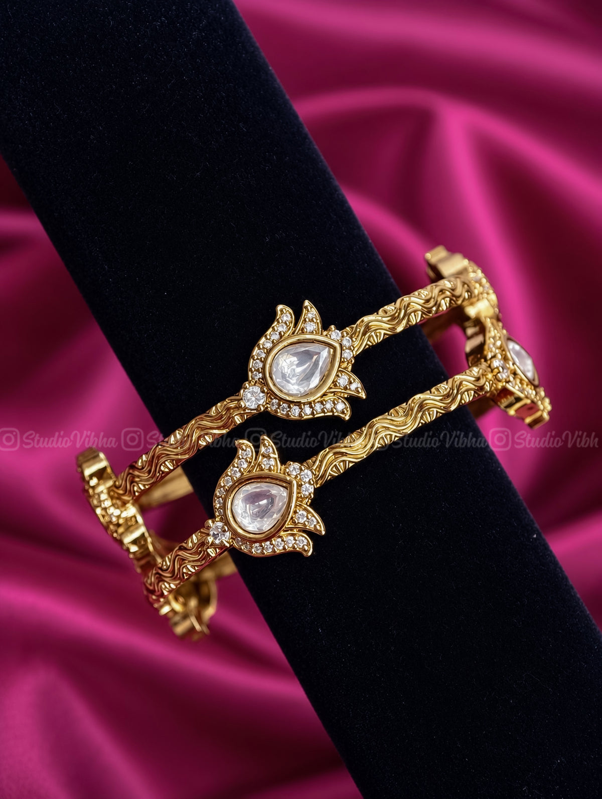 Lotus Mozonite bangles