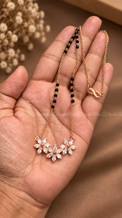 Pavazhamalli ~ Mangalsutra black beads chain