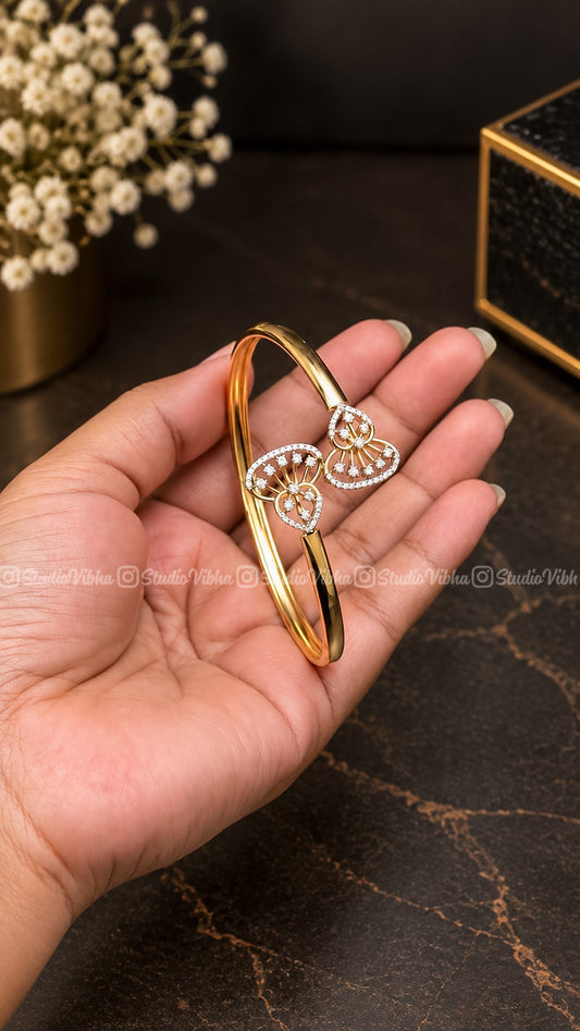 Avira ~ Crown AD Bracelets