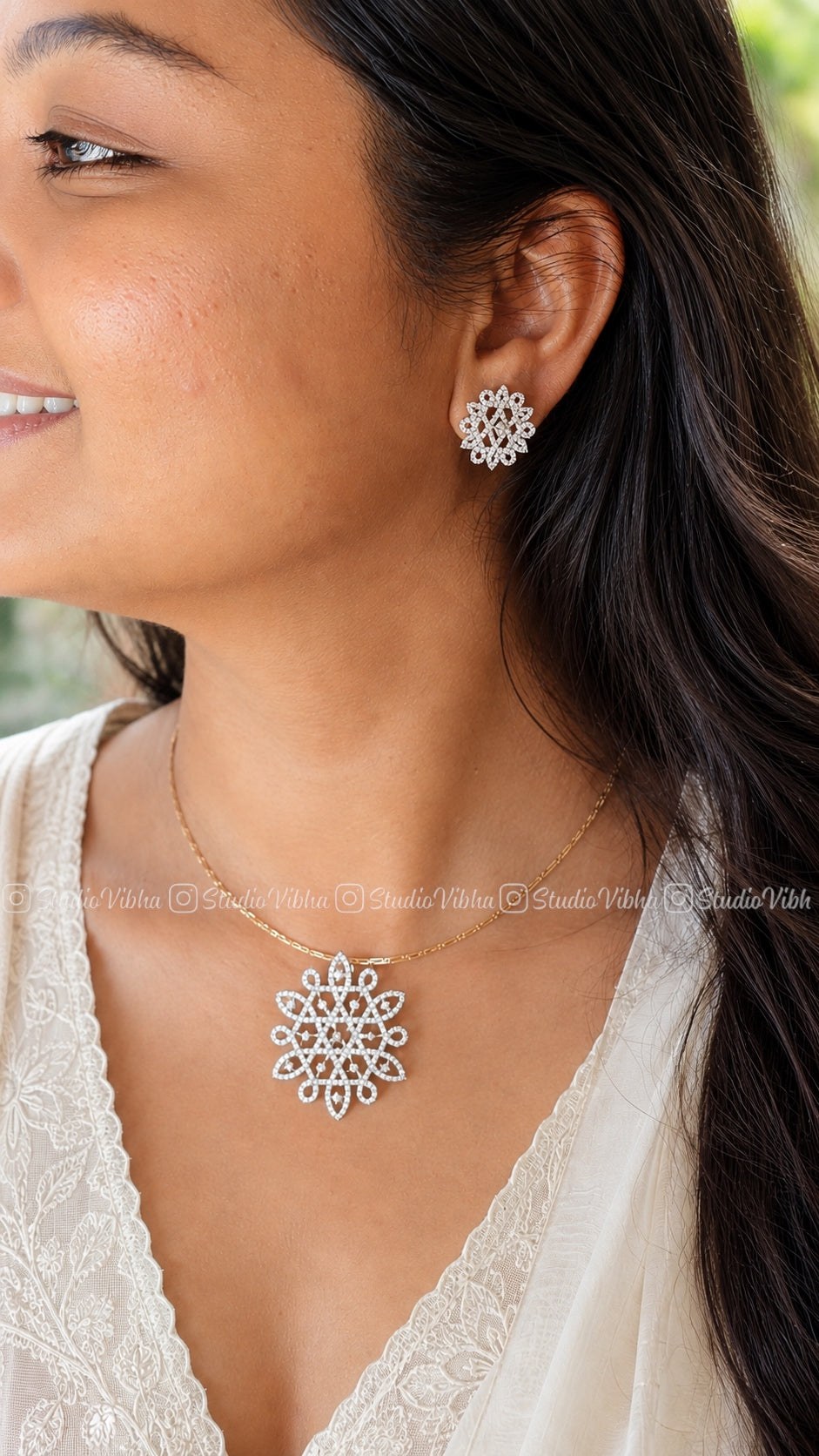 Ashta Sikku Kolam ~ Traditional AD Kolam pendant set