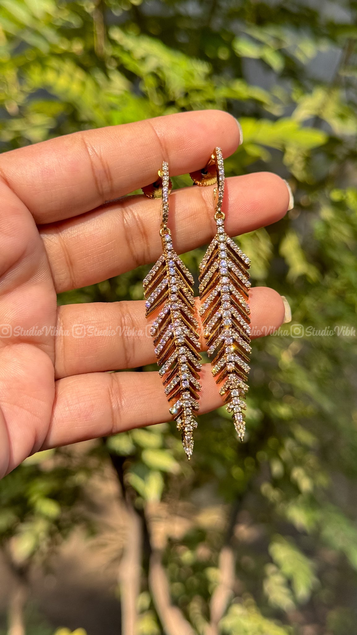 Aaranya ~ Victorian leafy earrings