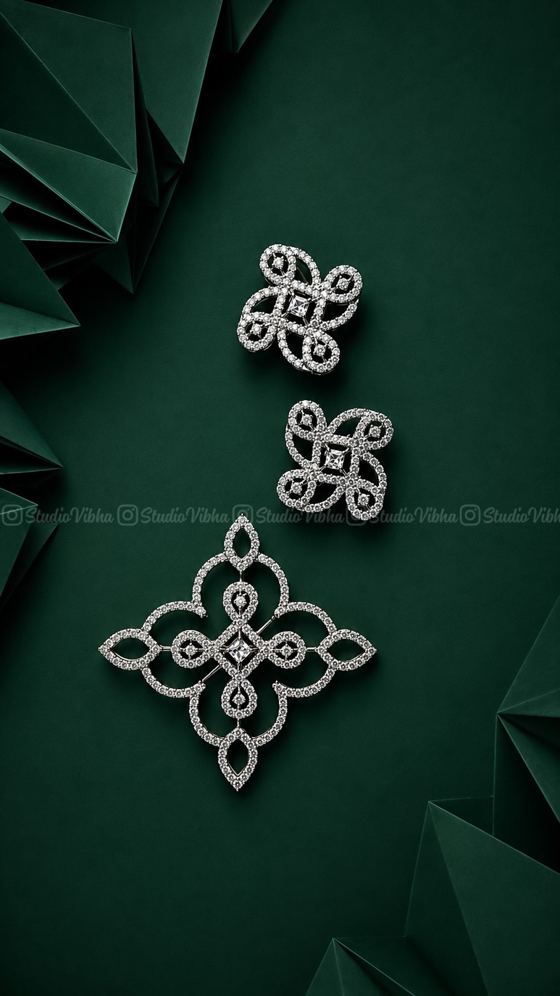 Chaturanga Kolam ~ Traditional AD Kolam pendant set