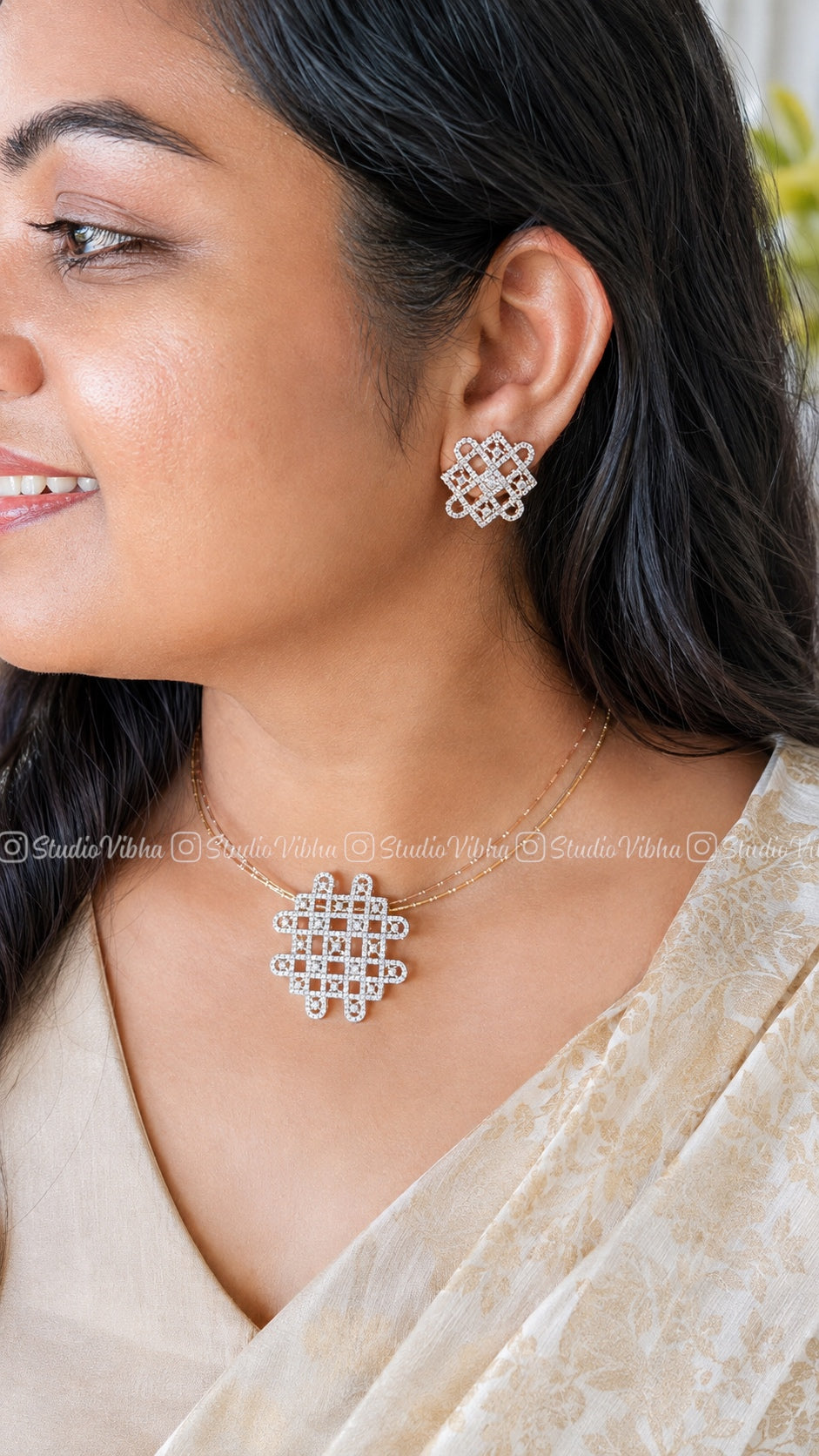 Sikku Kolam square ~ Traditional Kolam AD pendant sets