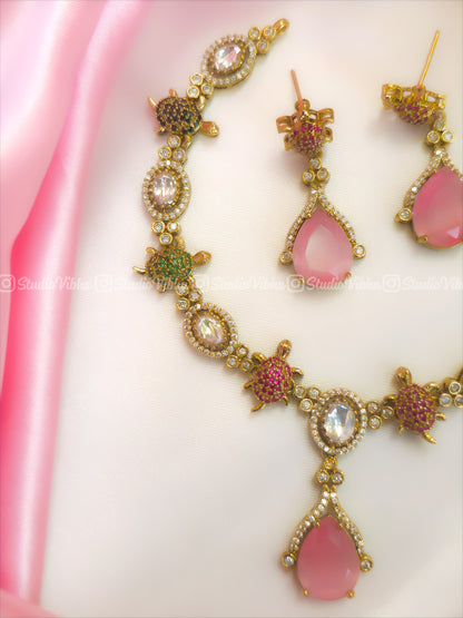 Chelona ~ Turtle Mozonite Neckset