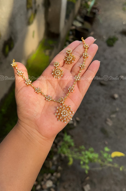 Tara ~ Minimal AD Neckset