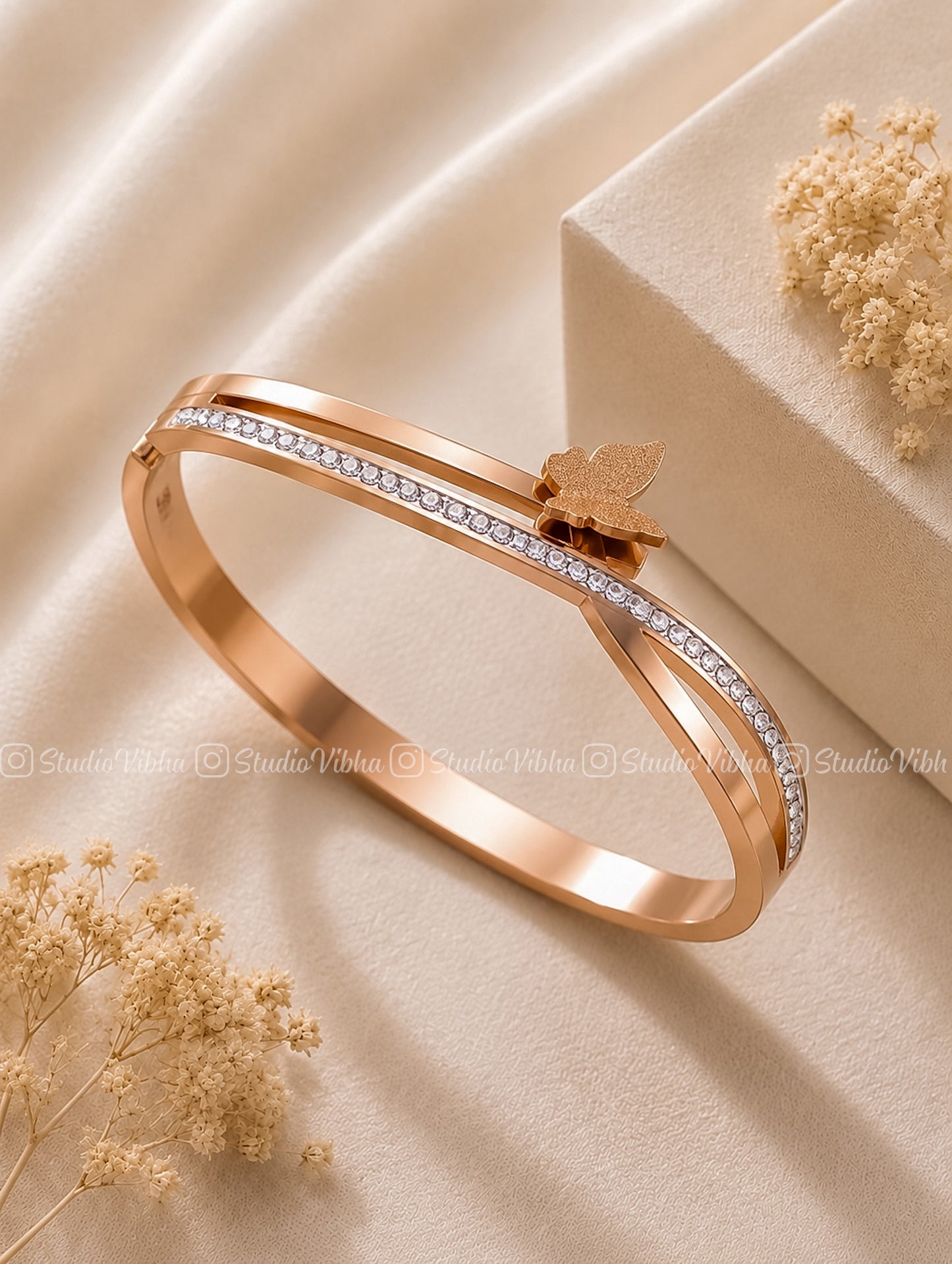 Rosé Flutter - SS Bracelet