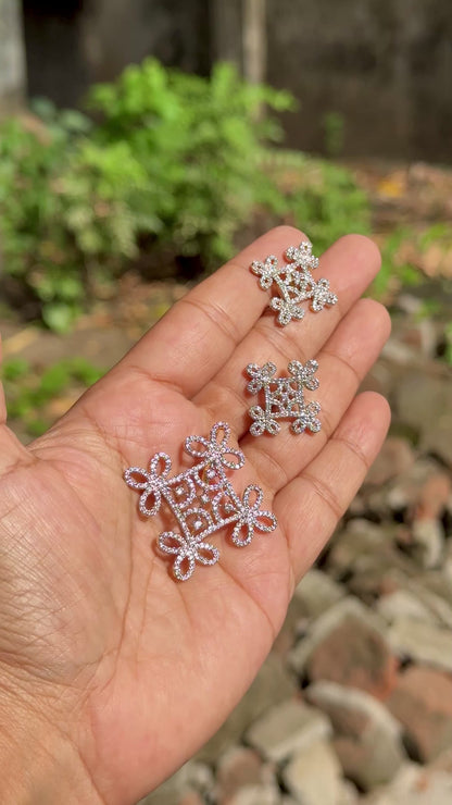 Pinnal Knot Kolam ~ Traditional Kolam AD Pendant set