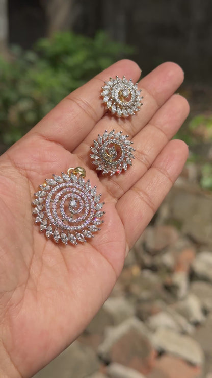 Suzhal Chakra ~ Rangoli Pendant set