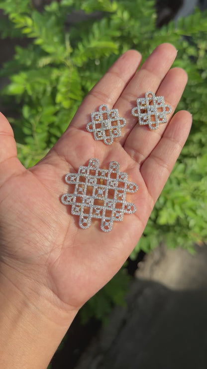 Sikku Kolam square ~ Traditional Kolam AD pendant sets