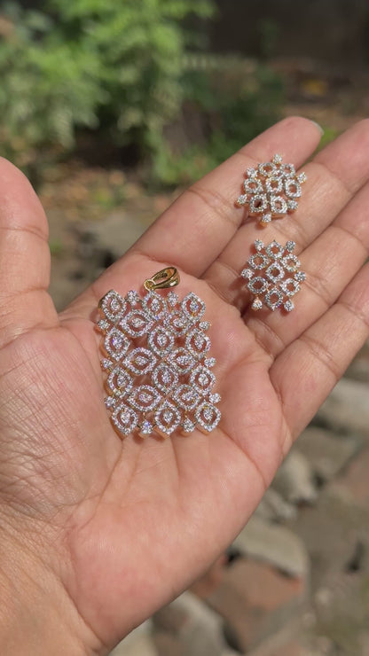 Kattam Kolam ~ Traditional Kolam AD pendant Neckset